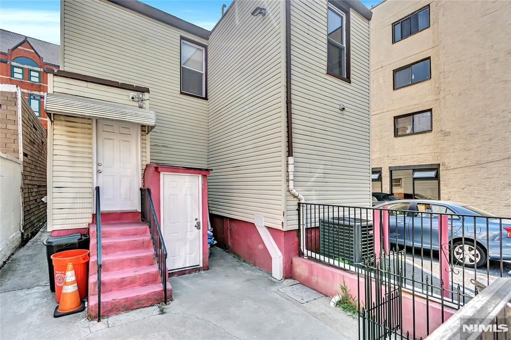 308 38th Street