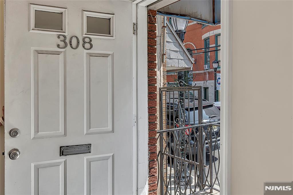 308 38th Street