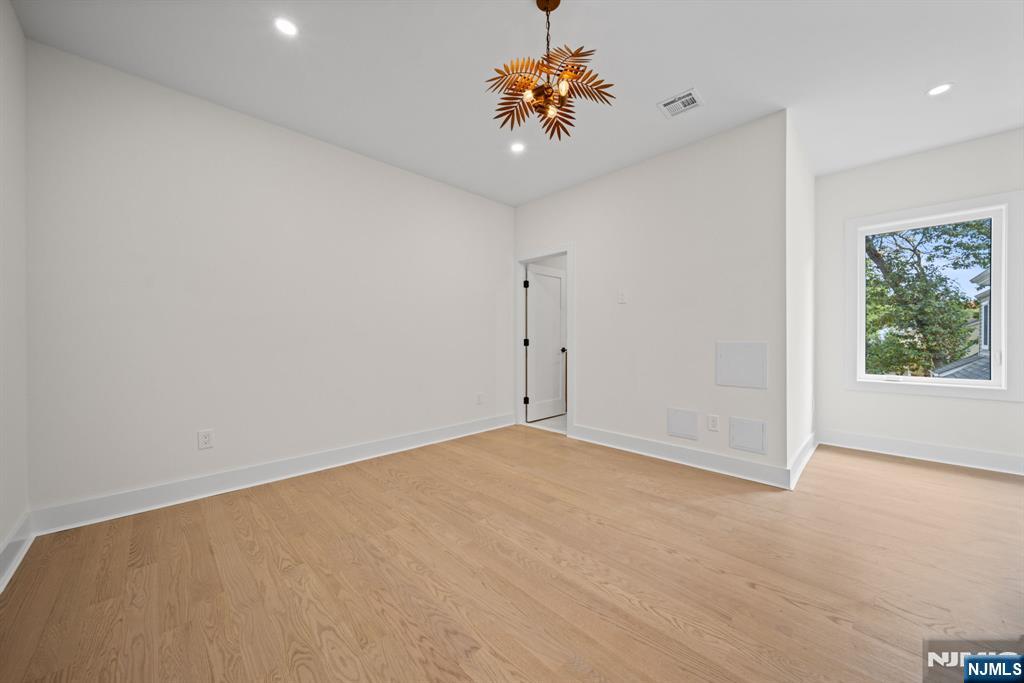 52 Congressional Parkway