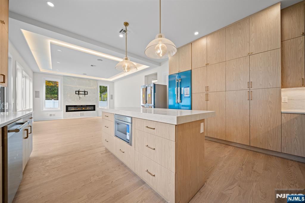 52 Congressional Parkway