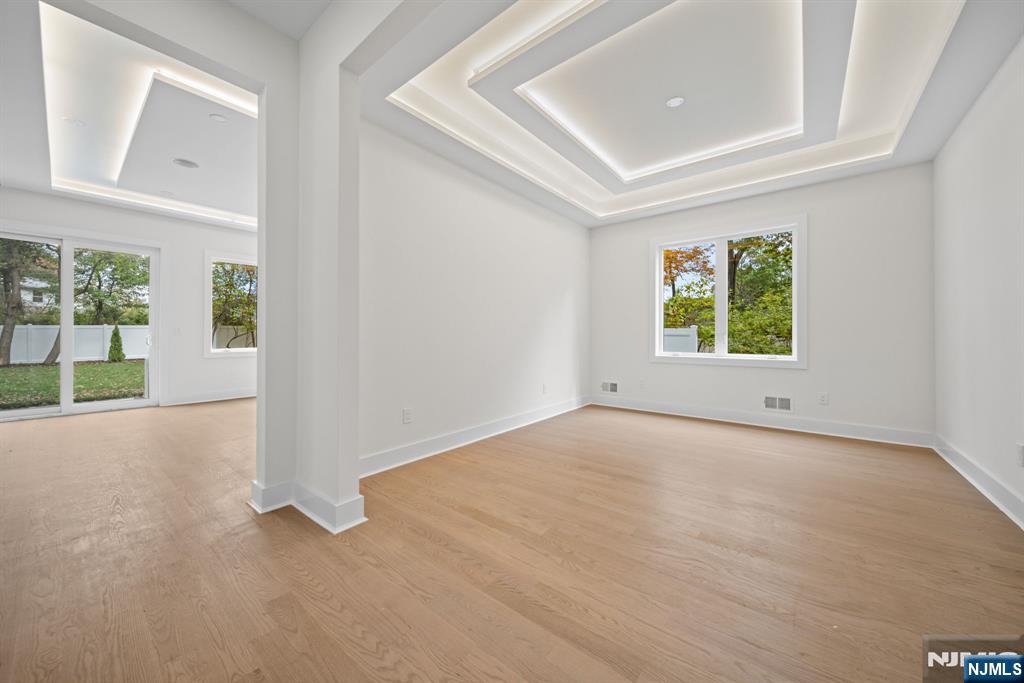 52 Congressional Parkway