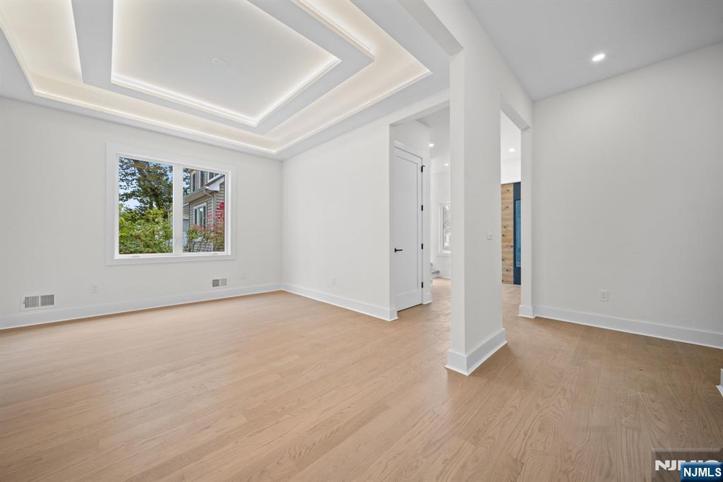 52 Congressional Parkway