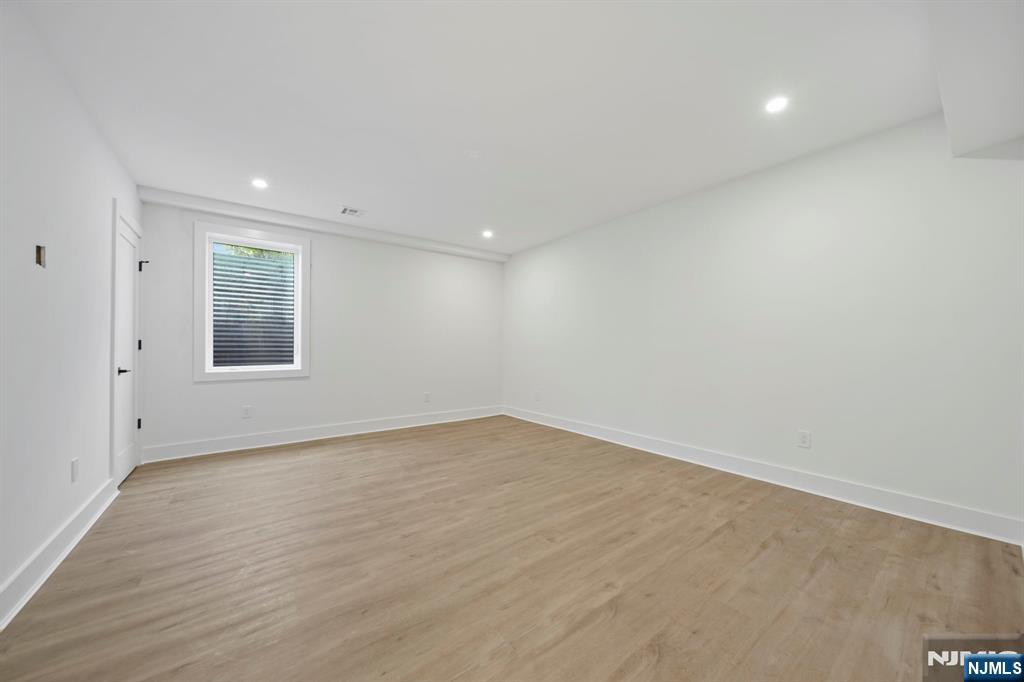 52 Congressional Parkway