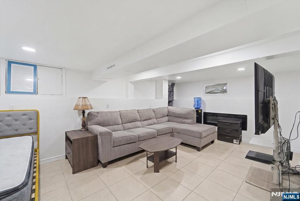 30 Getty Avenue
