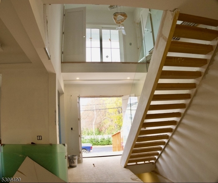 36 Crestview Hill Rd