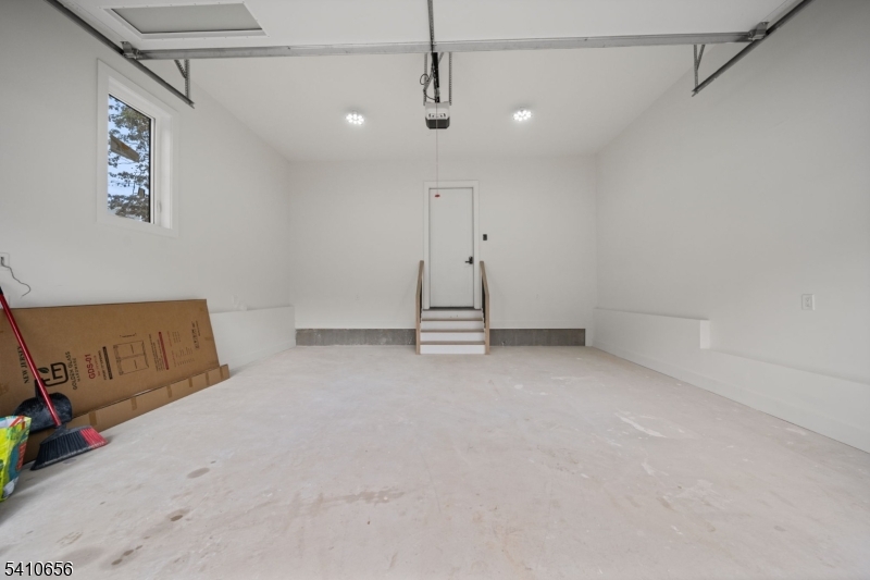 52 Congressional Pkwy