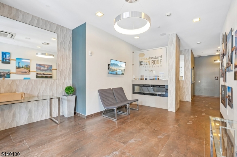 62 69Th St 209