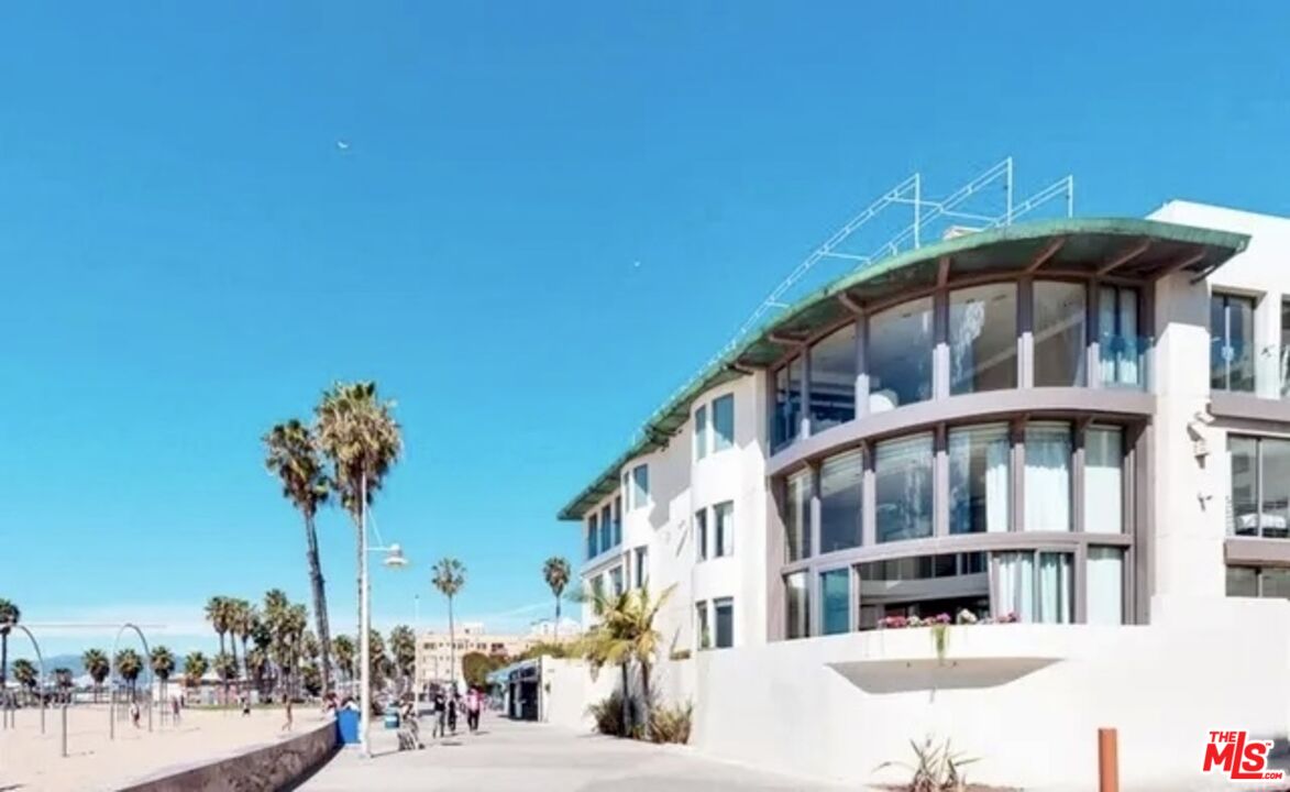 11 Marine Terrace Unit: 5