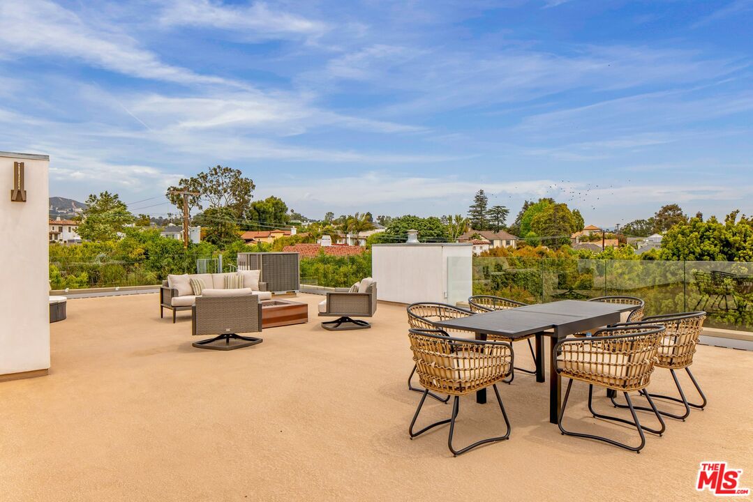 12443 W Sunset Blvd