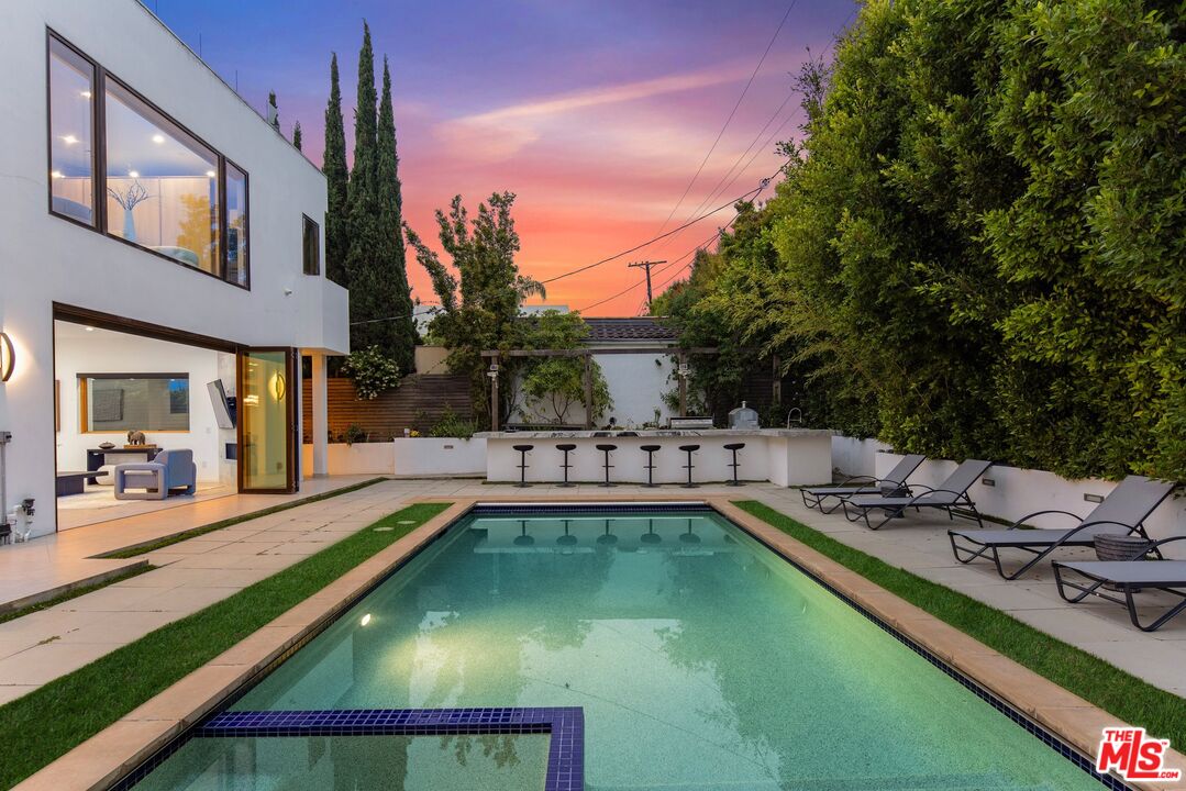 12443 W Sunset Blvd