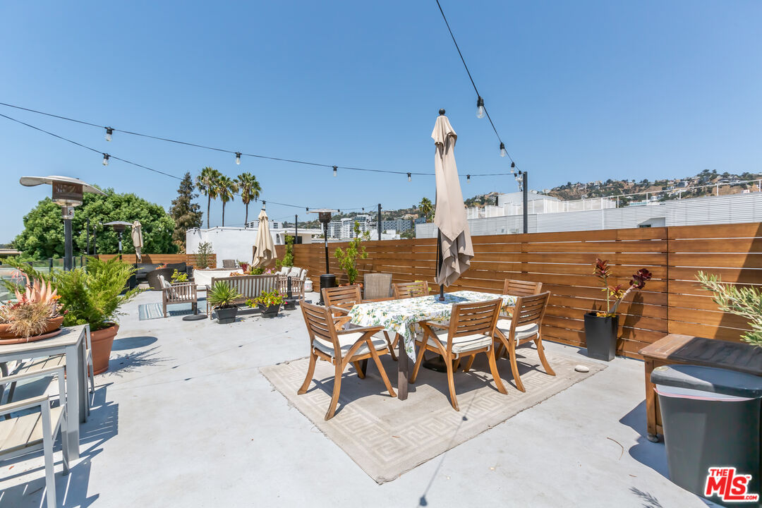 1010 N Kings Rd Unit: 308