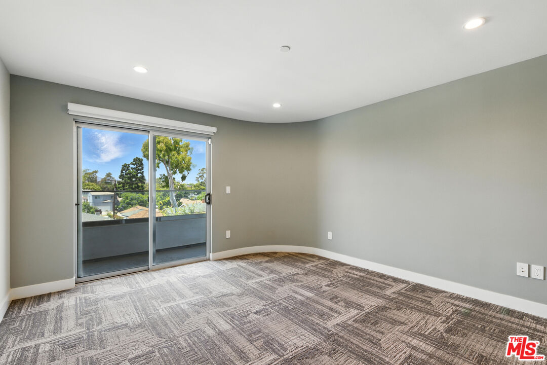 10951 National Blvd Unit: 303