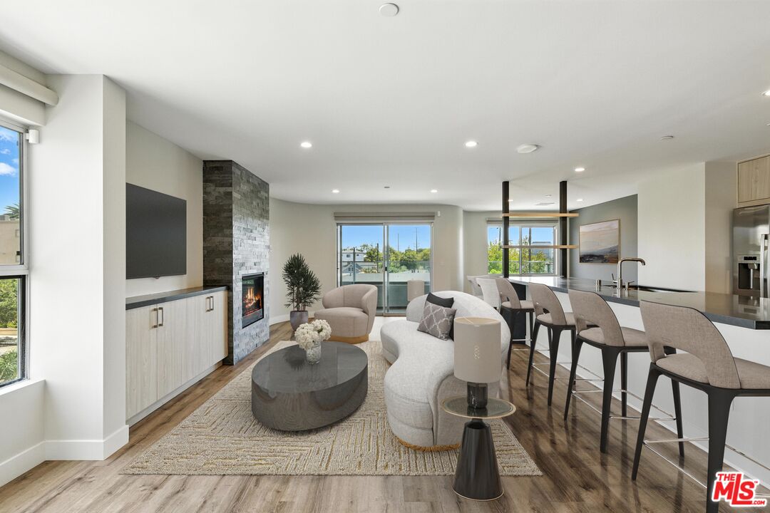 10951 National Blvd Unit: 303