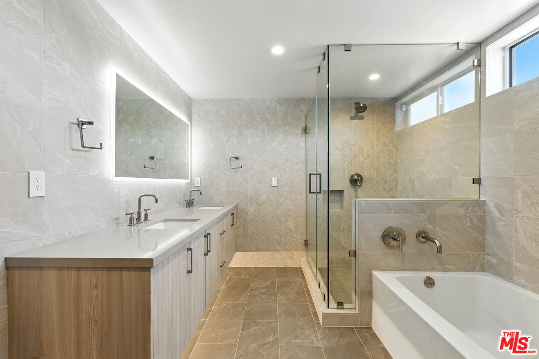 10951 National Blvd Unit: 303