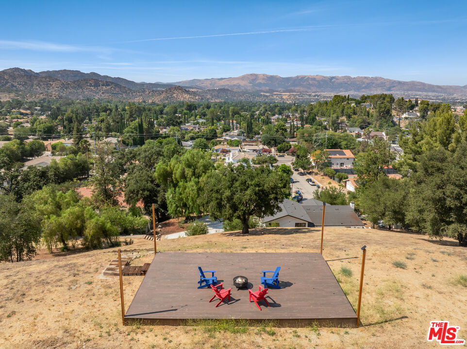 9425 Gierson Ave Unit: 1/2