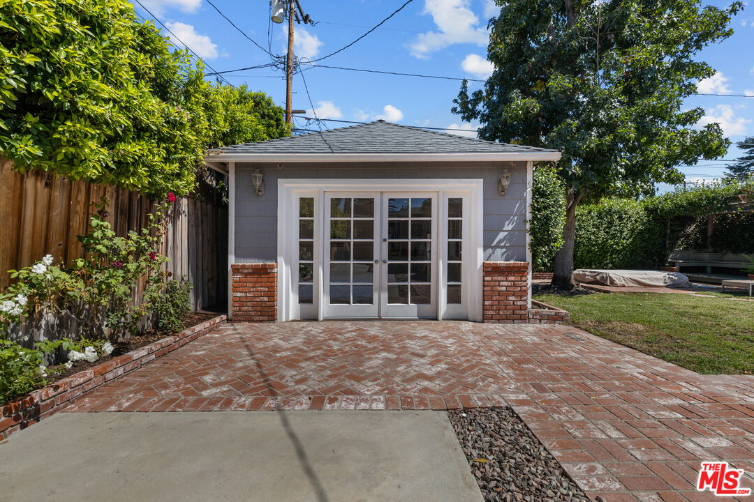4814 Lemona Ave Unit: #Guest
