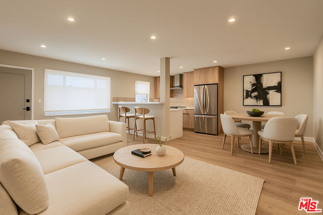 1307 Tamarind Ave Unit: 3