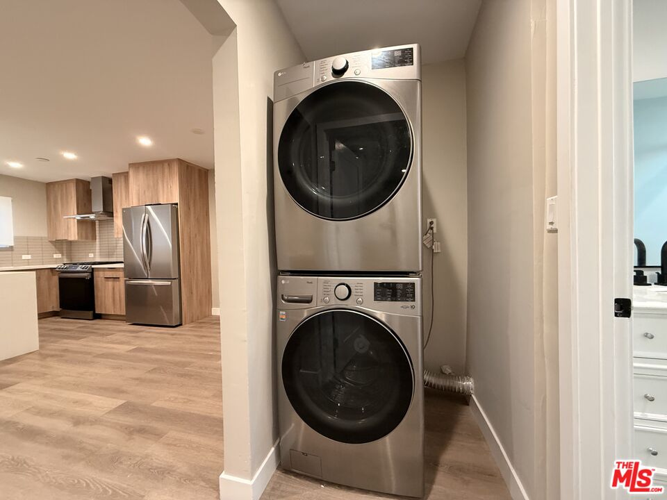 1307 Tamarind Ave Unit: 3