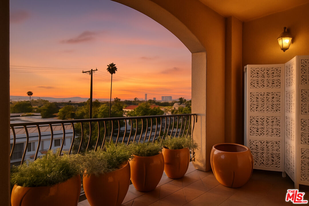 3401 S Bentley Ave Unit: 306