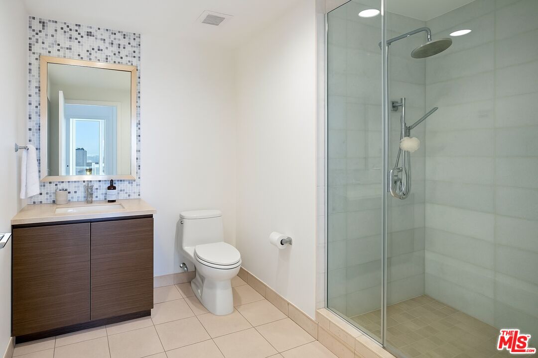 900 W Olympic Blvd Unit: 49C