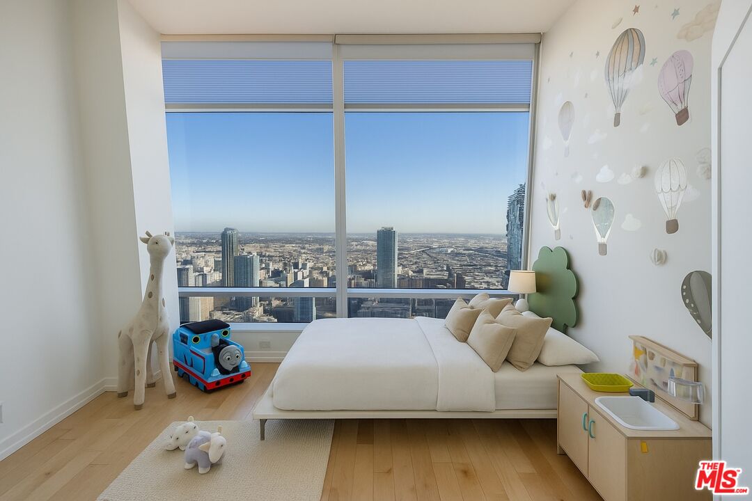 900 W Olympic Blvd Unit: 49C