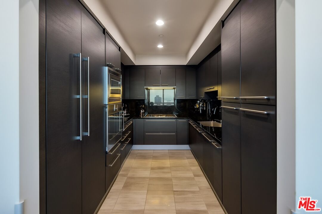 900 W Olympic Blvd Unit: 49C