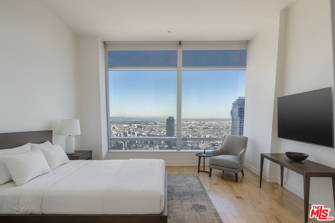 900 W Olympic Blvd Unit: 49C