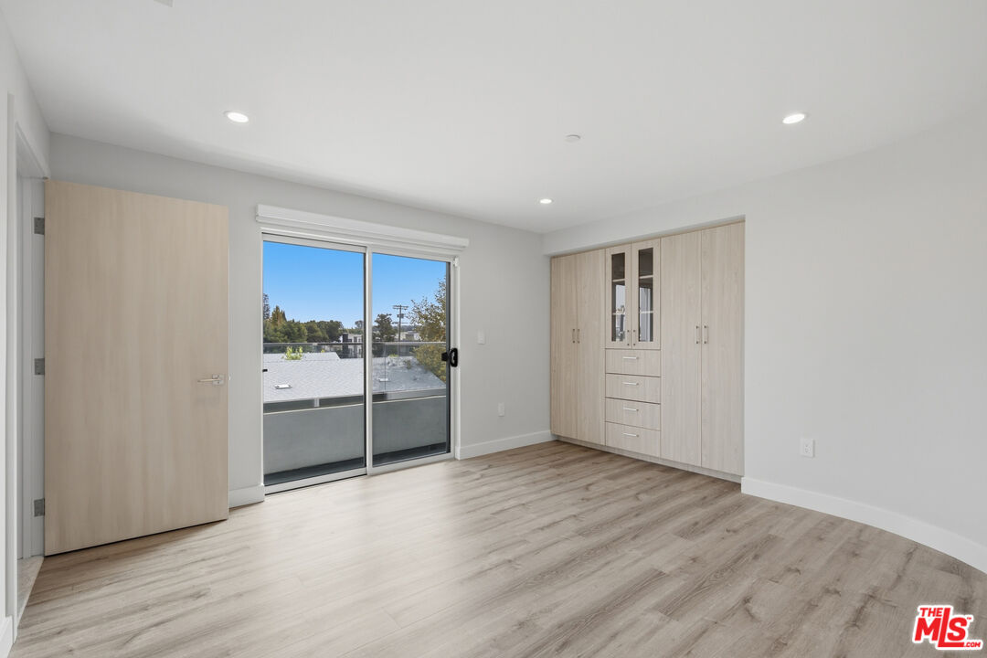 10951 National Blvd Unit: 303