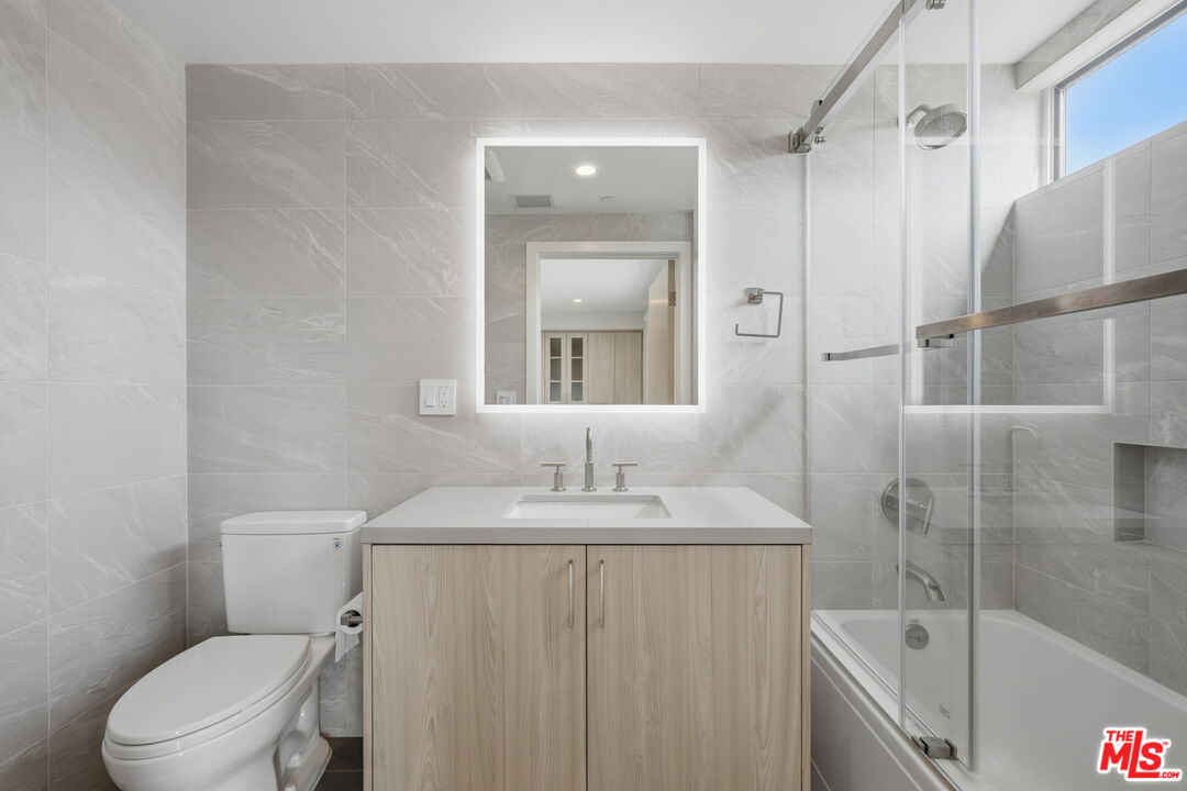 10951 National Blvd Unit: 303