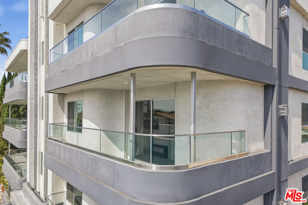 10951 National Blvd Unit: 303