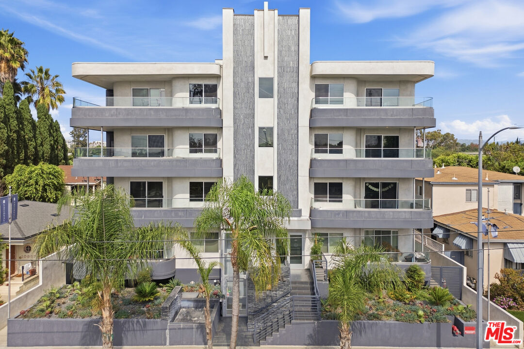 10951 National Blvd Unit: 303