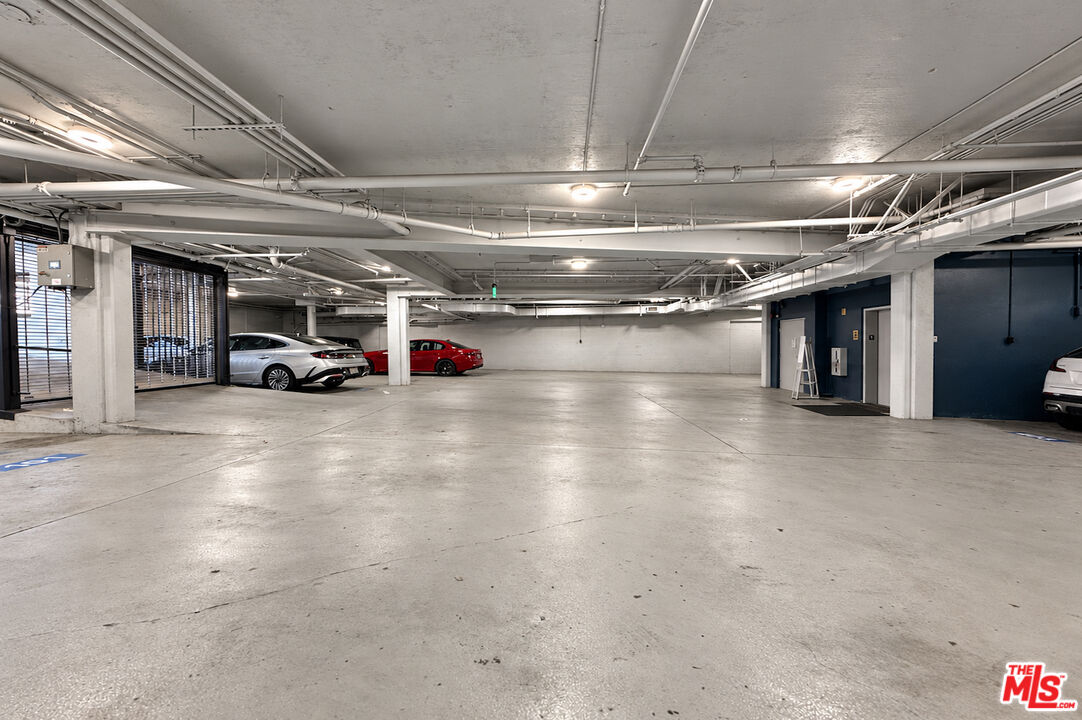 10951 National Blvd Unit: 303