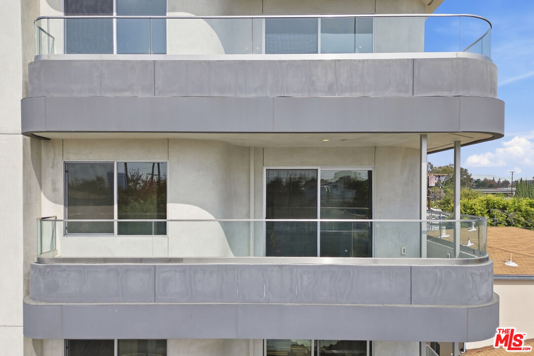 10951 National Blvd Unit: 303