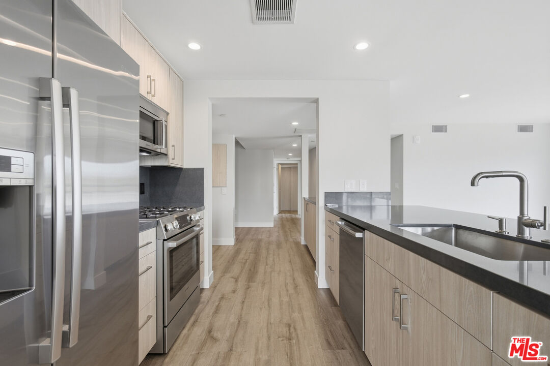 10951 National Blvd Unit: 303