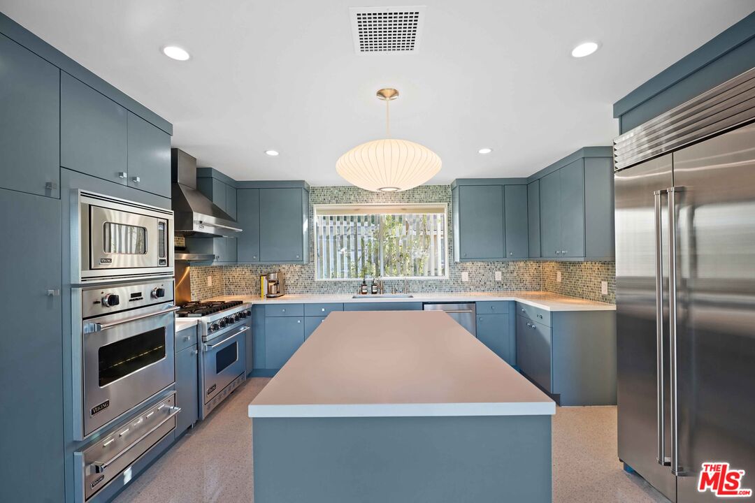 11541 Dona Teresa Dr