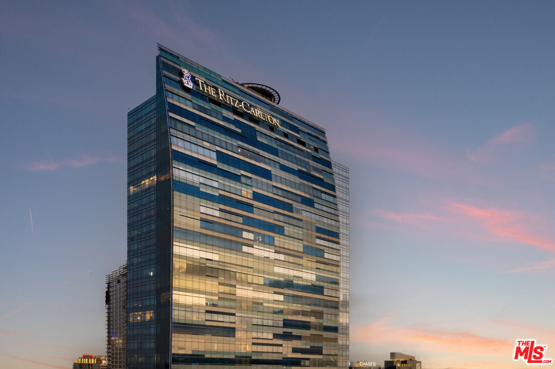 900 W Olympic Blvd Unit: 49C