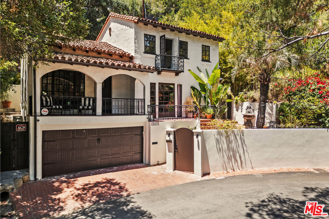 3007 Belden Dr