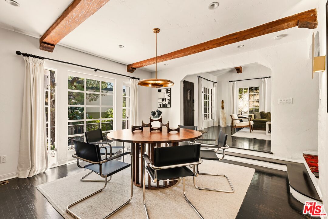 3007 Belden Dr