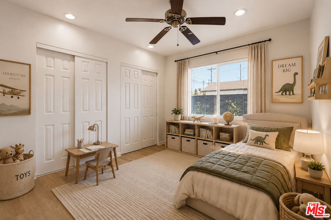 6033 Fallbrook Ave