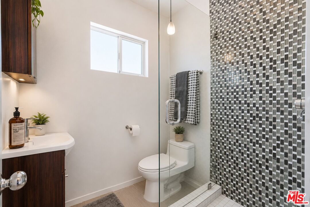 2657 Zorada Dr