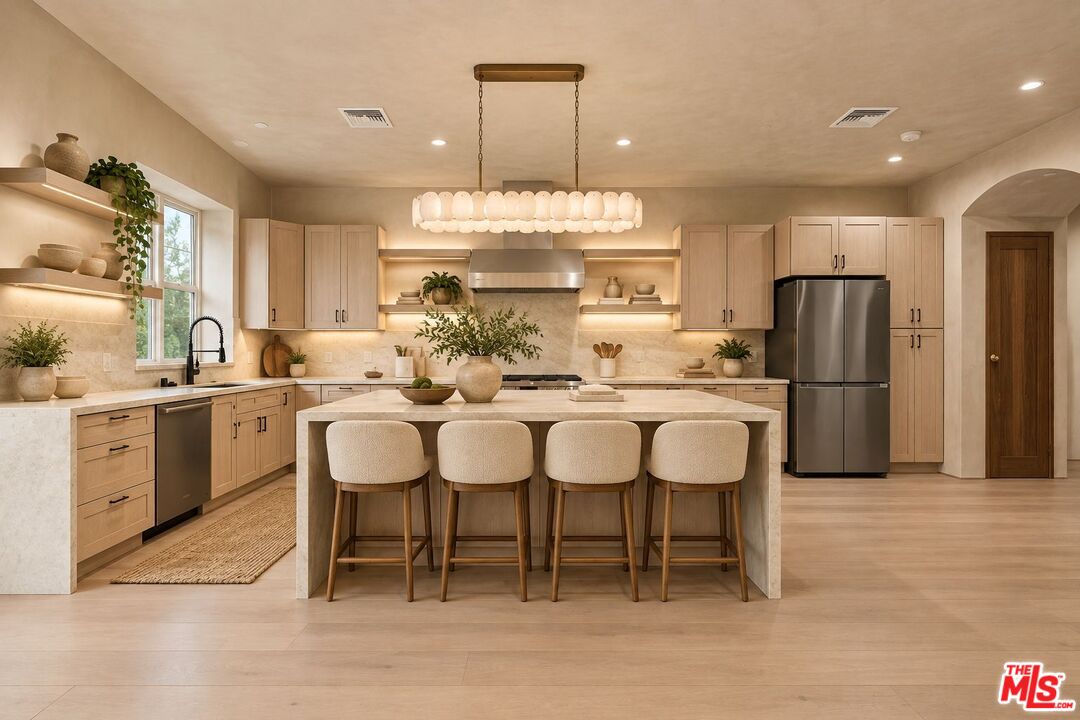 1969 Curson Pl