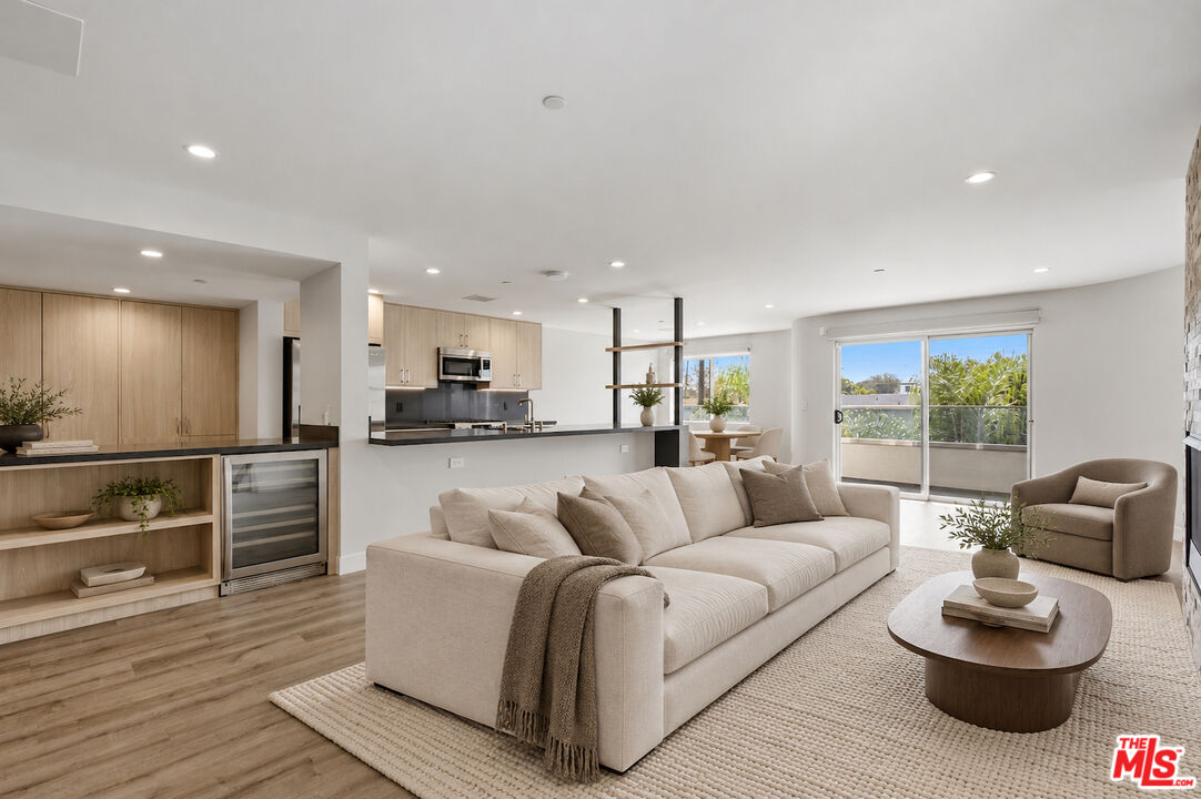 10951 National Blvd Unit: 201