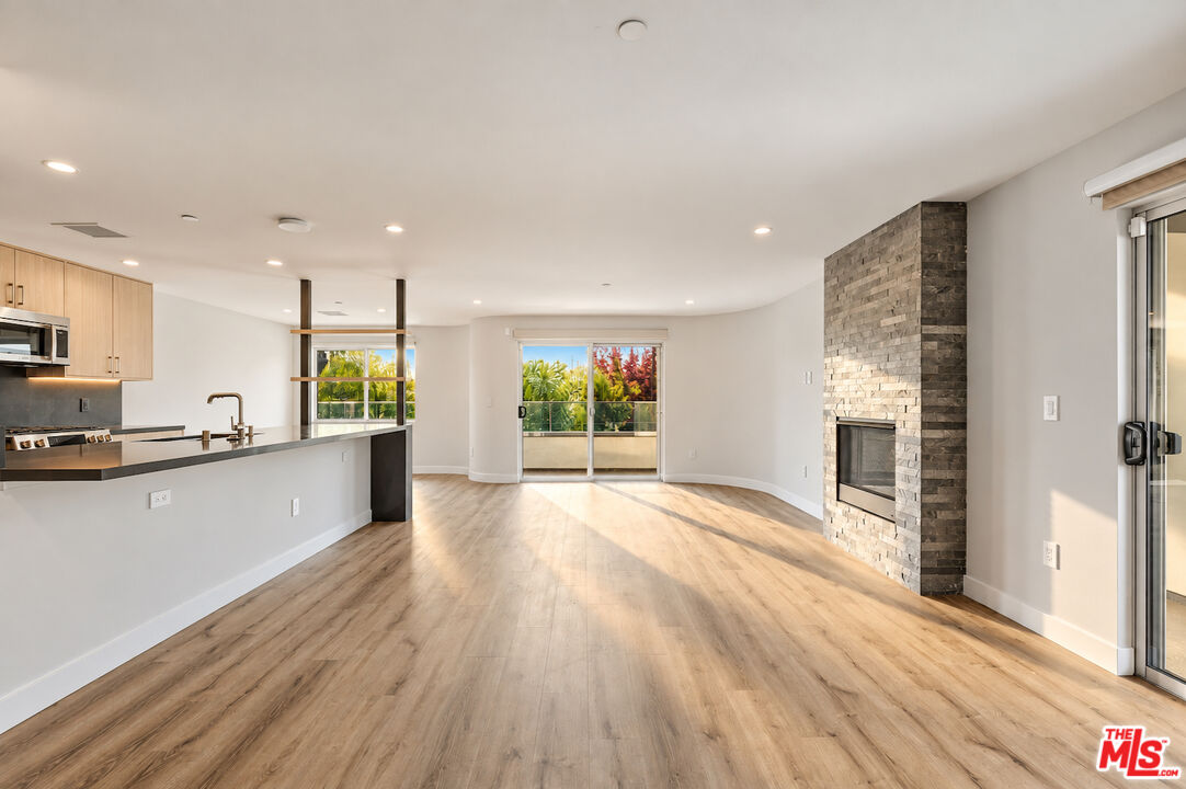 10951 National Blvd Unit: 201