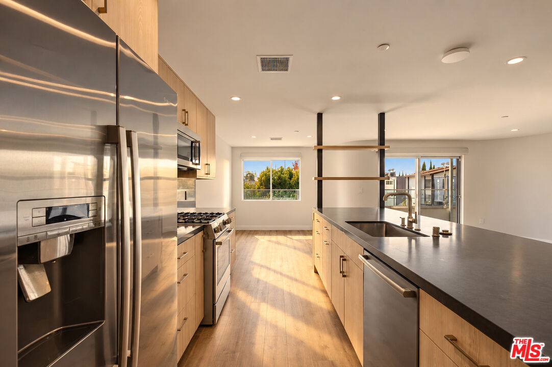 10951 National Blvd Unit: 201
