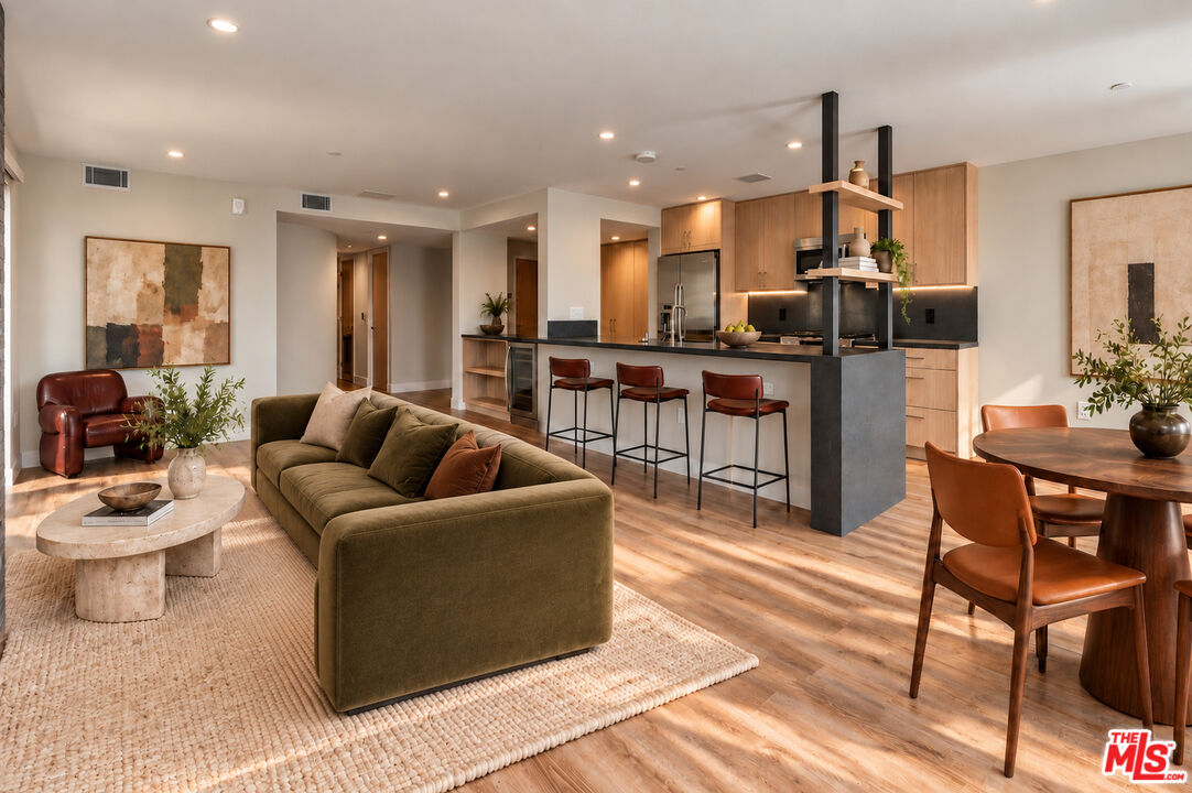 10951 National Blvd Unit: 201