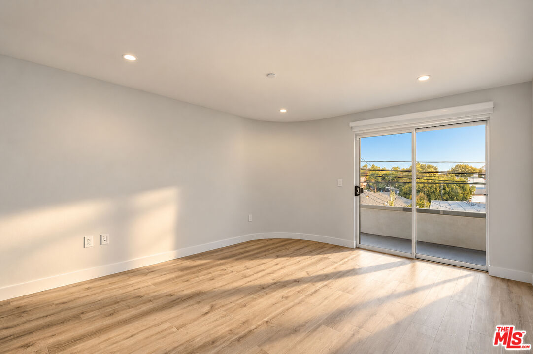 10951 National Blvd Unit: 201