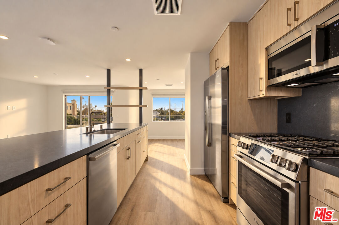 10951 National Blvd Unit: 303