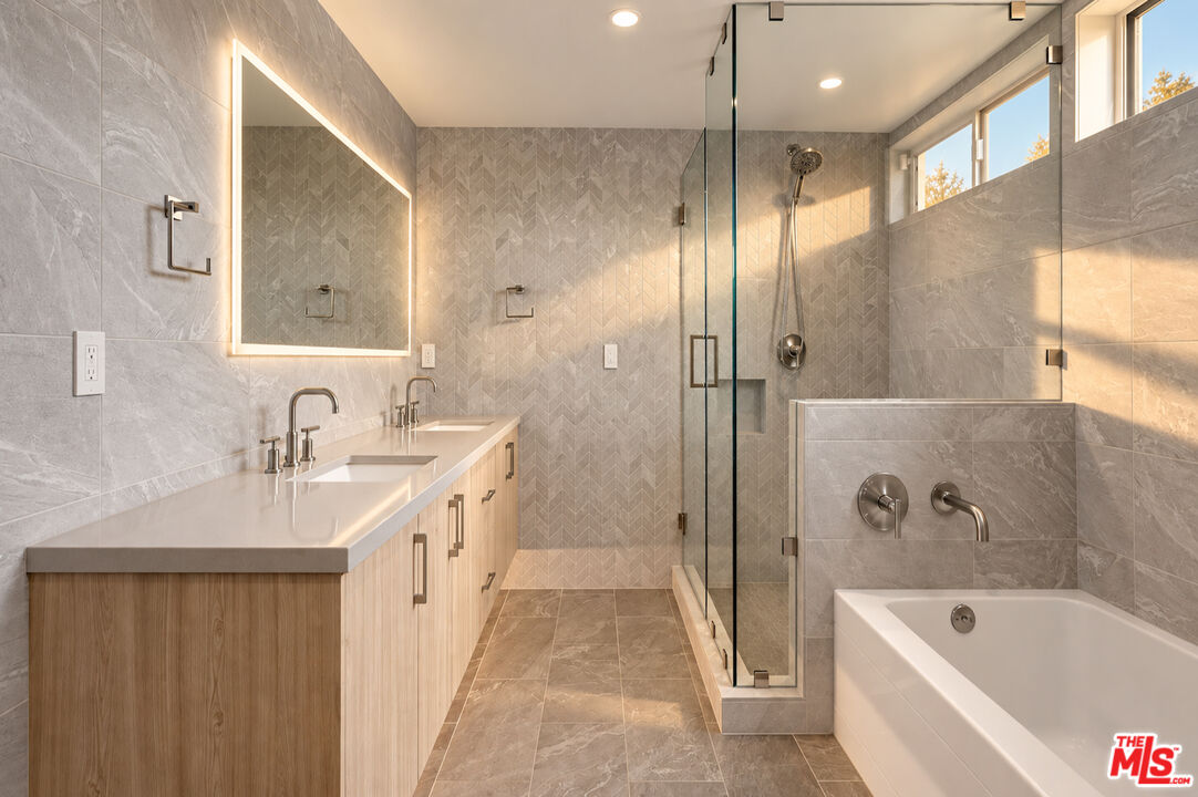 10951 National Blvd Unit: 303