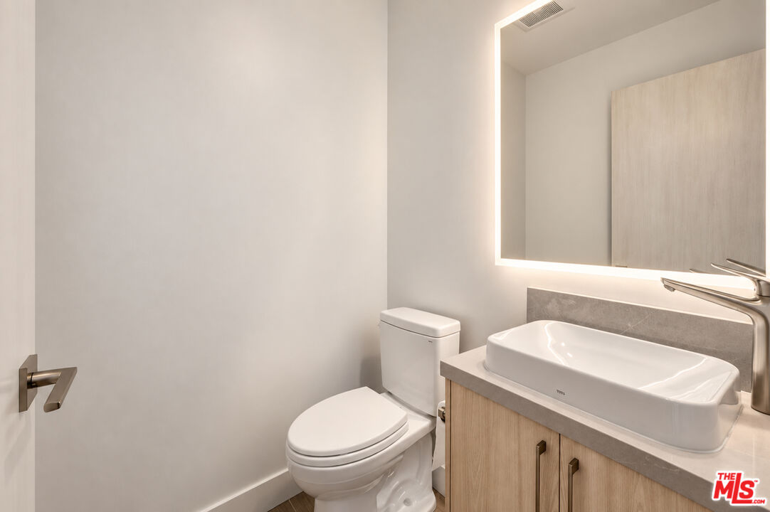10951 National Blvd Unit: 303