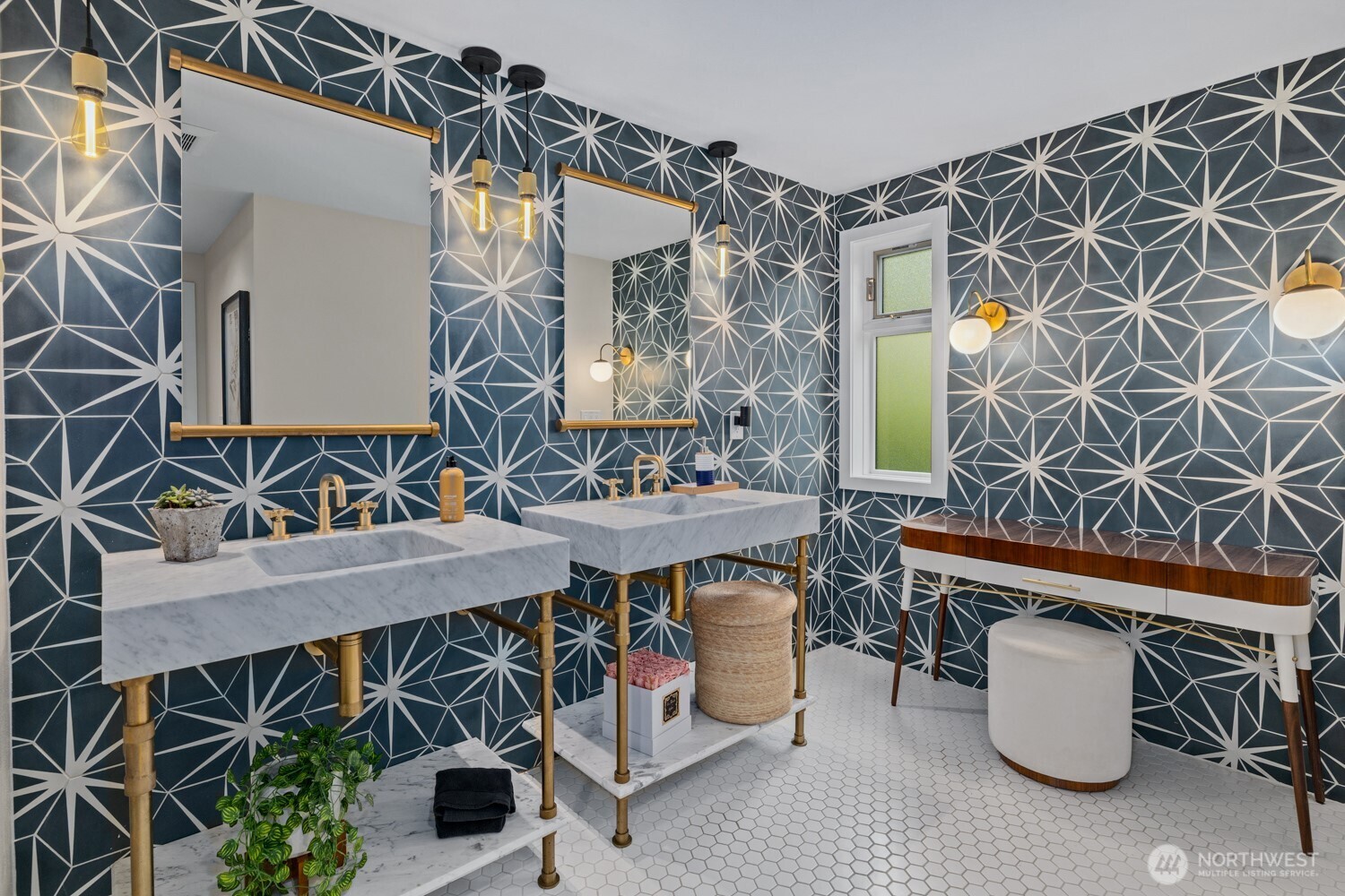 725 1st Street S Unit: 104